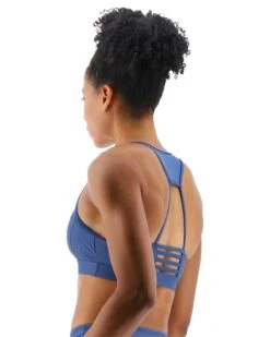 TYR Women's Reilly Top - Solid 11 TYR Women's Reilly Top - Solid -Tyr BRESO7A 139 alt05