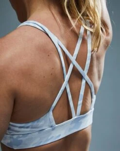 TYR Base Kinetic™ Women's High Neck Sports Bra - Whiteout Camo 19 TYR Base Kinetic™ Women's High Neck Sports Bra - Whiteout Camo -Tyr FGDSWC3A 100 alt08