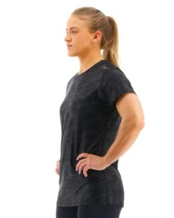 TYR Airtec™ Women's Short Sleeve Tee - Blackout Camo -Tyr FPTBC3A 001 alt03