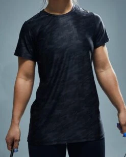 TYR Airtec™ Women's Short Sleeve Tee - Blackout Camo -Tyr FPTBC3A 001 alt07