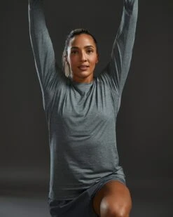 TYR ClimaDry™ Women's Raglan Long Sleeve Tee - Solid / Heather 19 TYR ClimaDry™ Women's Raglan Long Sleeve Tee - Solid / Heather -Tyr FPTLRS3A 966 alt10