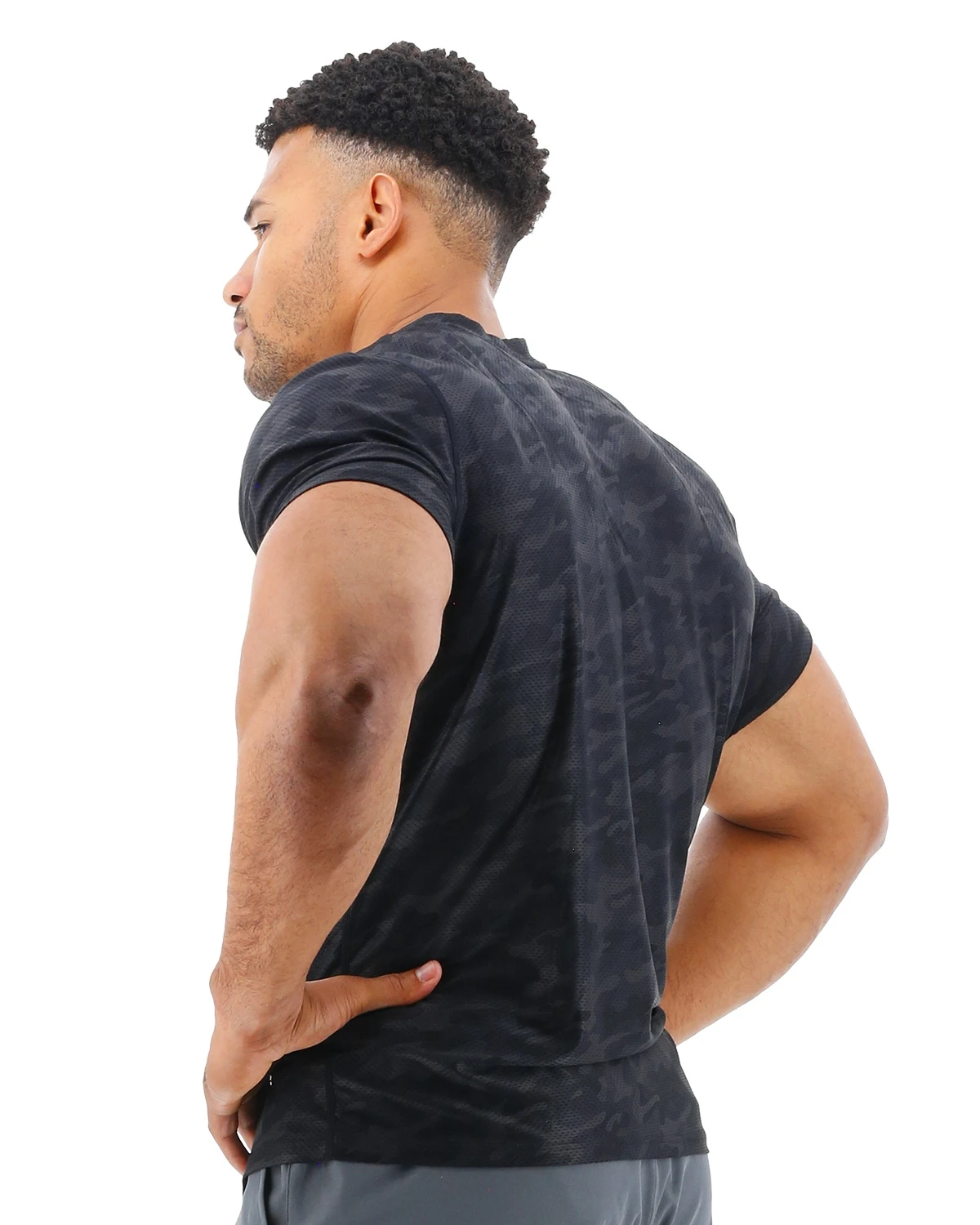 TYR Airtec™ Men's Tee - Blackout Camo 5 TYR Airtec™ Men's Tee - Blackout Camo - Image 5