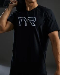 TYR ClimaDry™ Men's Raglan Big Logo Tech Tee - Solid 16 TYR ClimaDry™ Men's Raglan Big Logo Tech Tee - Solid -Tyr MPTRSL3A 001 alt07
