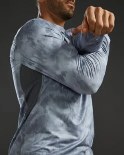 TYR SunDefense™ Men's Vented Long Sleeve Crew Shirt - Turbulent 19 TYR SunDefense™ Men's Vented Long Sleeve Crew Shirt - Turbulent -Tyr PMLSTU7A 988 alt08