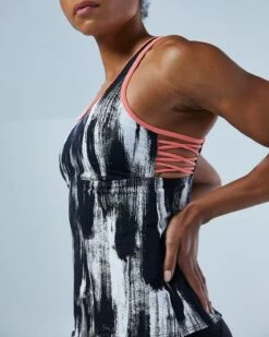 TYR Women's Harley Tank - Dry Brush 17 TYR Women's Harley Tank - Dry Brush -Tyr THADBR7A 001 alt08