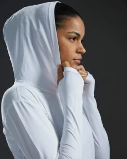 TYR SunDefense™ Women's Vented Hooded Shirt - Solid -Tyr TSFPLH7A 100 alt09