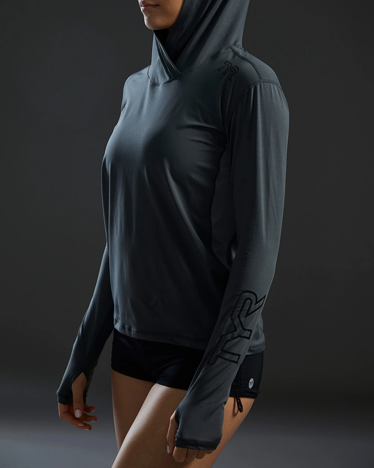 TYR SunDefense™ Women's Vented Long Sleeve Crew Shirt - Solid 10 TYR SunDefense™ Women's Vented Long Sleeve Crew Shirt - Solid - Image 10