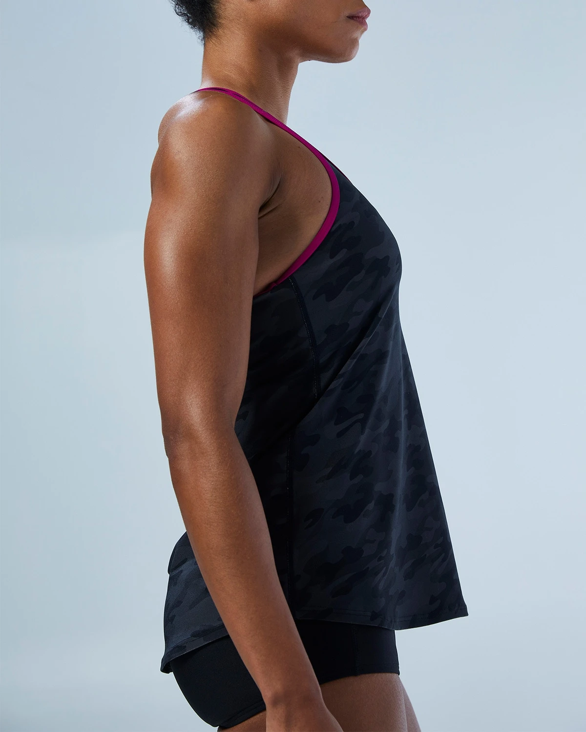 TYR Durafast Elite® Women's Taylor Tank - Blackout Camo 9 TYR Durafast Elite® Women's Taylor Tank - Blackout Camo - Image 9