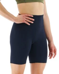 TYR Base Kinetic™ Women's High-Rise 8" Short - Solid -Tyr ftehss3 001 alt06 1