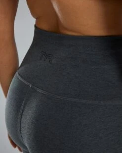 TYR Base Kinetic™ Women's High-Rise 3/4 Leggings - Solid -Tyr fttmrs3a 255 alt05